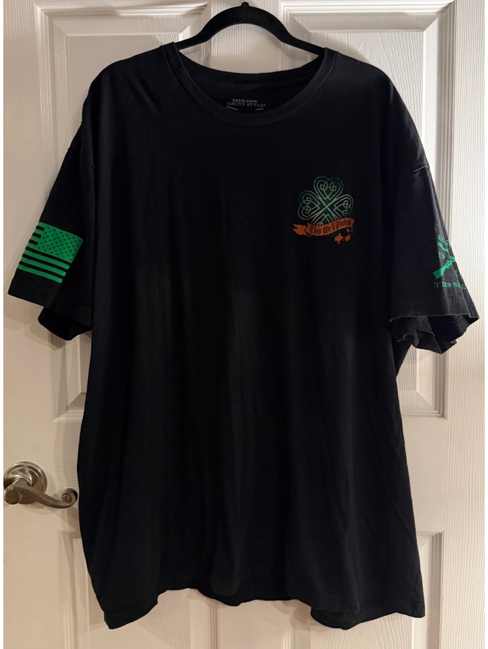 Grunt Style Black Graphic T-Shirt with Green and Orange Print, Size 4XL